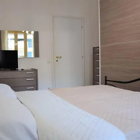 Bgy Airportcomodo Zona Apartment *